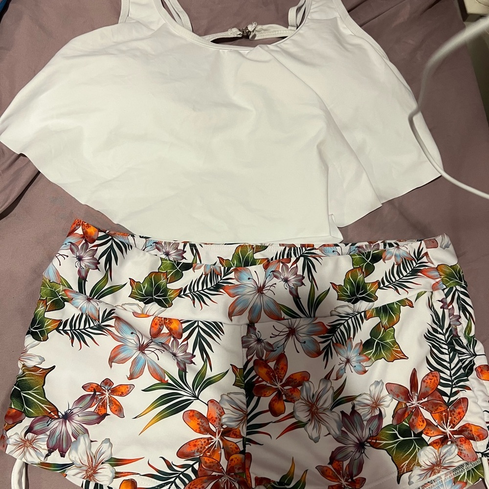 Two piece bathing suit only tried on never worn